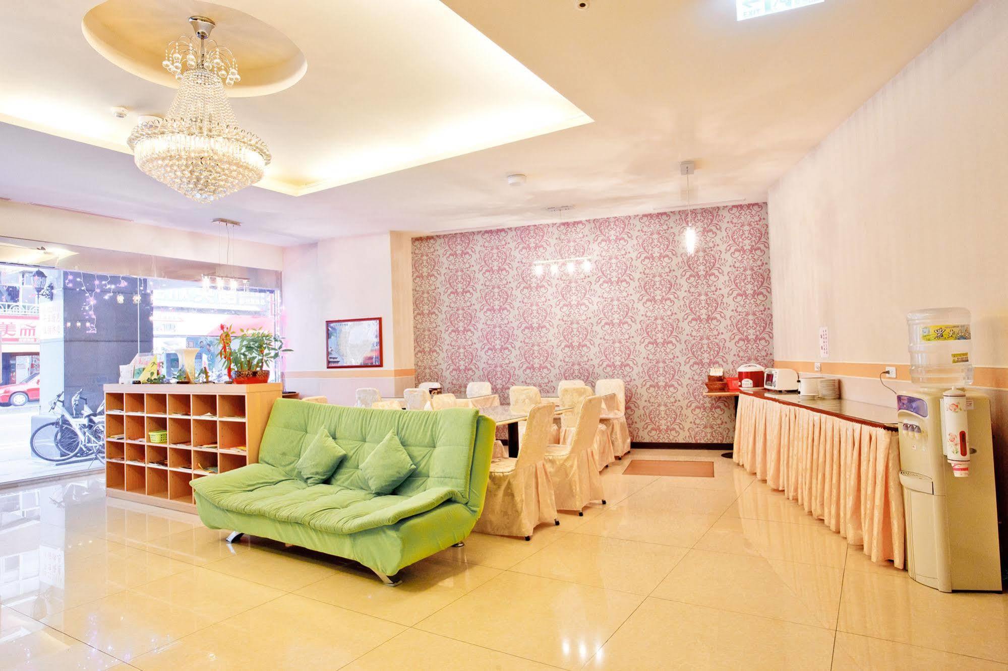 Green Park Commercial Hotel Tainan Exterior foto
